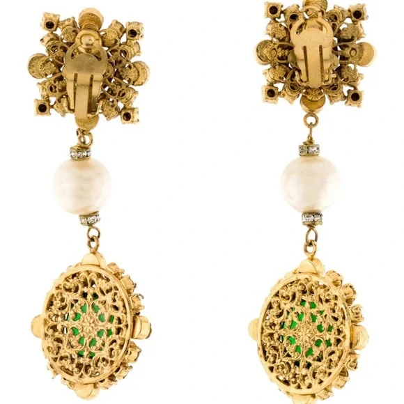 Vintage Chanel Gripoix Season 23 Drop Clip On Earrings. - Picture 2 of 7